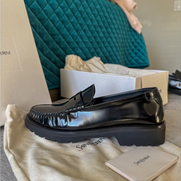 Saint Laurent Black Leather Le Loafer Penny Loafers - Picture 11 of 17